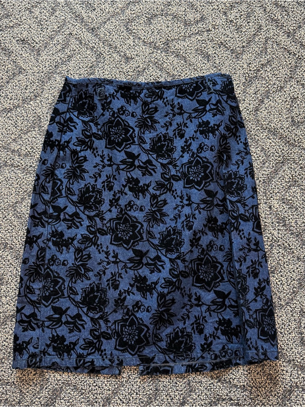 Vintage Bill Blass Jeans Denim Embossed Velvet Floral Pattern Skirt